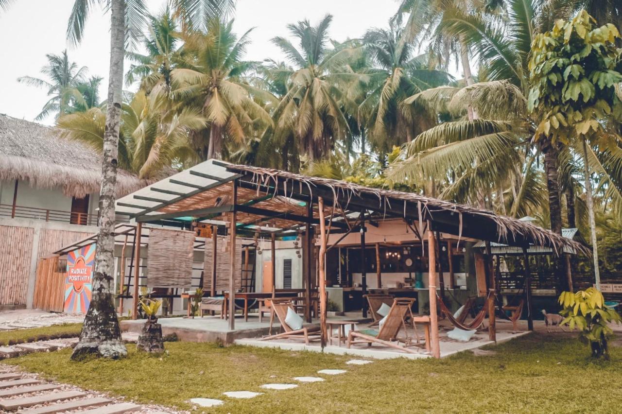 Coco Pod Siargao Hostel General Luna  Esterno foto